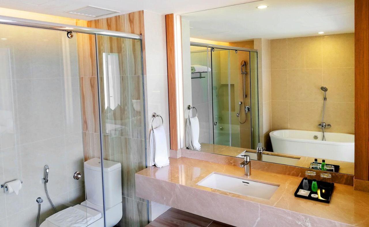 Upper View Regalia Hotel Kuala Lumpur Exterior foto
